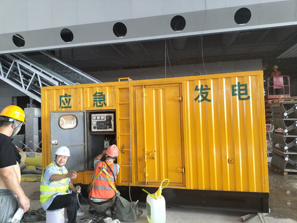 南郑怎样判断空气滤清器是否需要更换？